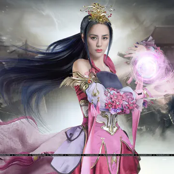 钟欣潼代言 超凡三国 手机游戏