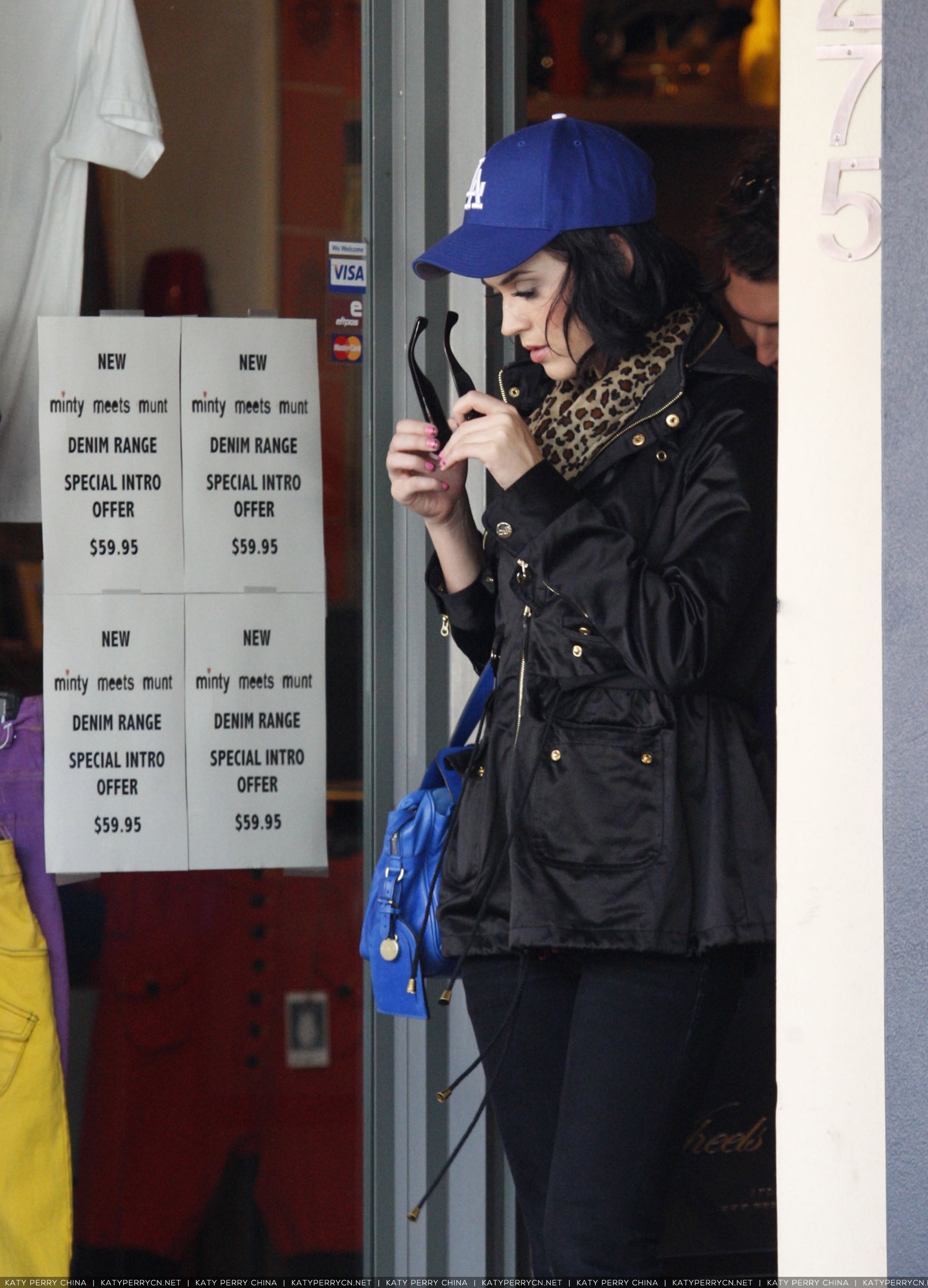 在澳大利亚悉尼演唱会之前到Darlinghurst购物 - 2008年10月8日