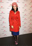 参加"Comme Des Garcons For H&M" VIP会员服饰预览
