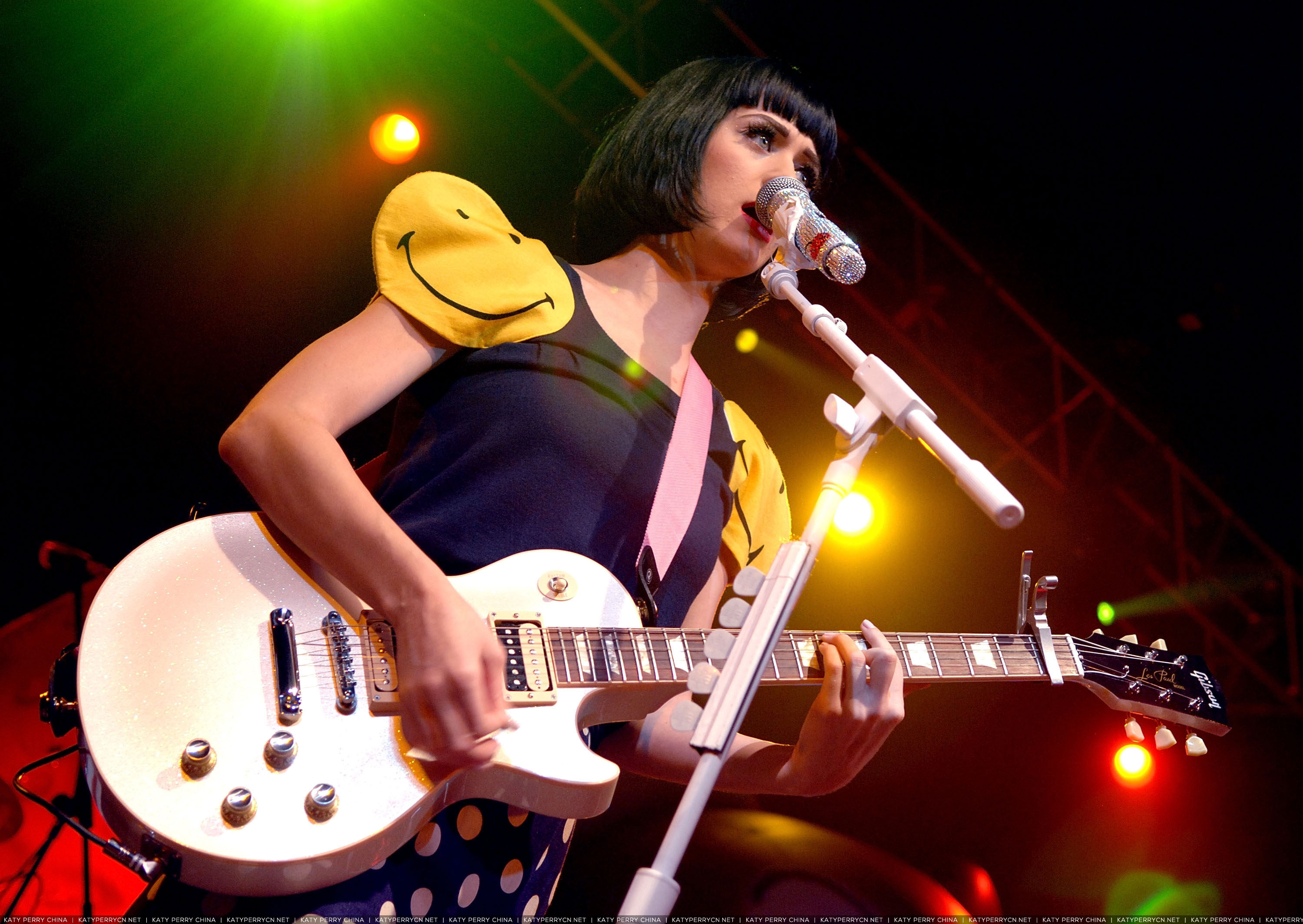 Hello Katy Tour | Manchester, England - February 25, 2009