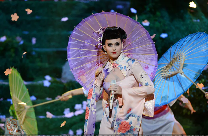 2013 American Music Awards - Show