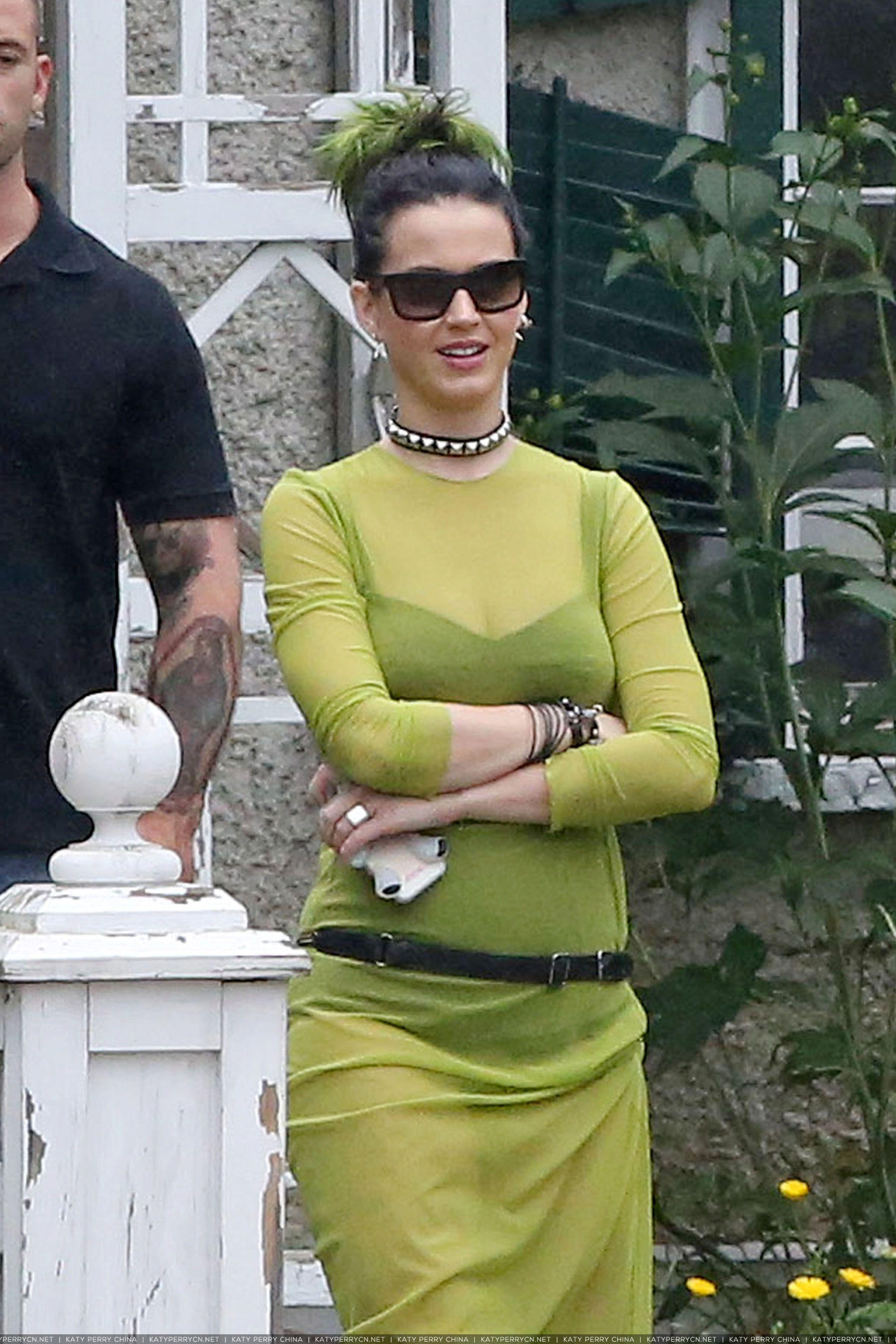 参观黑溪拓荒村站