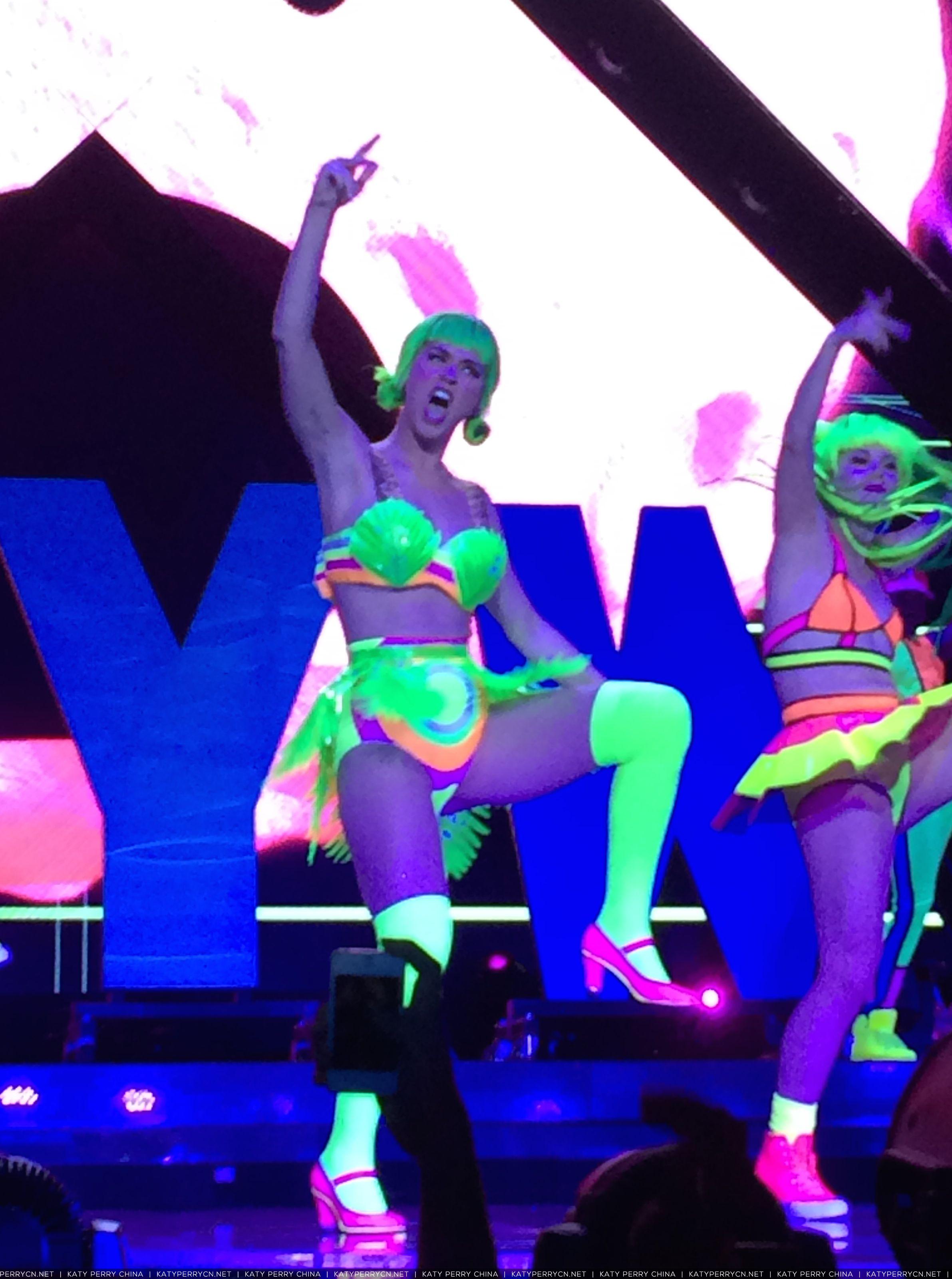 The Prismatic World Tour | Los Angeles, CA - September 19, 2014