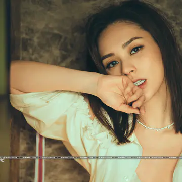 钟欣潼 2018《嘉人》杂志