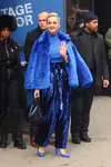 Katy Perry 离开《早安美国》节目录制现场路过时代广场