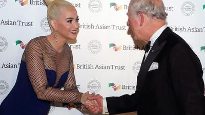 水果姐 Katy Perry 被奉命为英国亚洲信托基金会的印度儿童保护基金会亲善大使