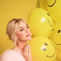 Smile 中国限定周边 宣传照