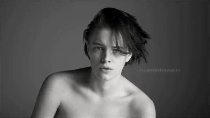 Unconditionally 歌词录影带