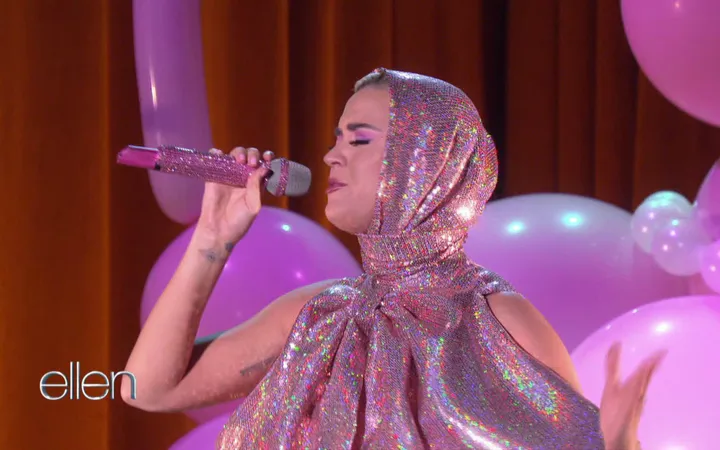 Small Talk - The Ellen DeGeneres Show 现场