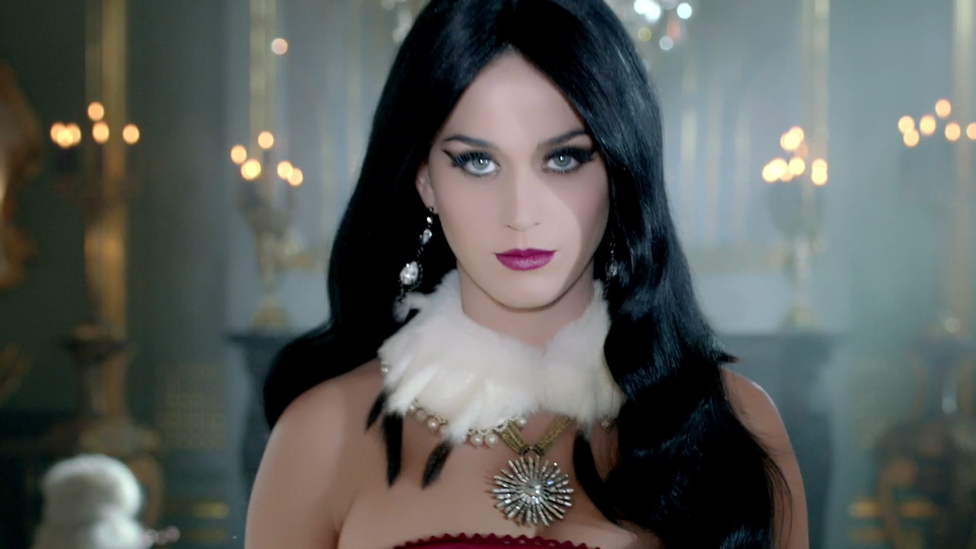 Killer Queen 香水广告