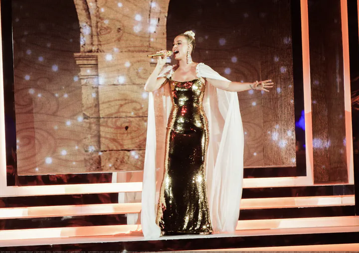 LuisaViaRoma for Unicef event - Performance