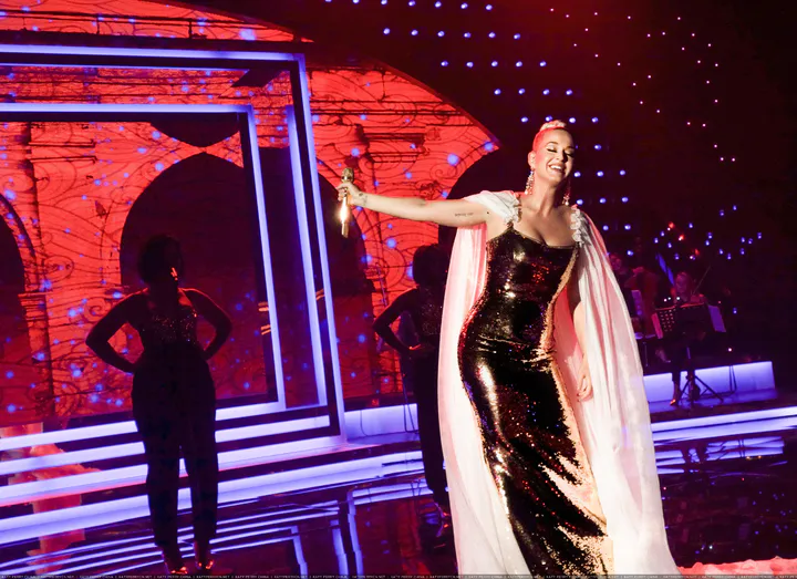 LuisaViaRoma for Unicef event - Performance