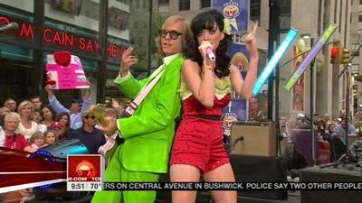 I Kissed A Girl & Hot N Cold (Today Show 现场)