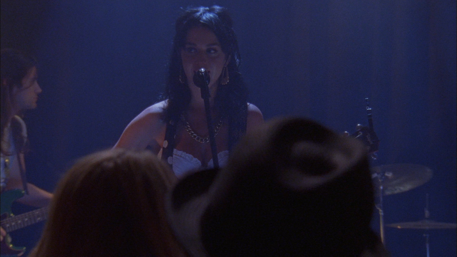 Katy Perry 客串美剧《野火 Wildfire》S04E08 片段