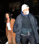 Katy Perry 和 Orlando Bloom 到达Carbone餐厅 - 2022年1月27日