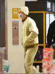 Katy Perry 和 Orlando Bloom 逛儿童玩具店 FAO Schwarz - 2022年1月28日