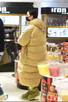 Katy Perry 和 Orlando Bloom 逛儿童玩具店 FAO Schwarz - 2022年1月28日