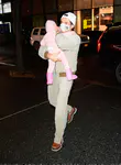 Katy Perry 和 Orlando Bloom 逛儿童玩具店 FAO Schwarz - 2022年1月28日