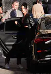 到达 “Jimmy Kimmel Live!” - 2022年2月24日