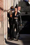 到达 “Jimmy Kimmel Live!” - 2022年2月24日