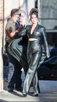 到达 “Jimmy Kimmel Live!” - 2022年2月24日