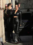 到达 “Jimmy Kimmel Live!” - 2022年2月24日