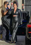 到达 “Jimmy Kimmel Live!” - 2022年2月24日