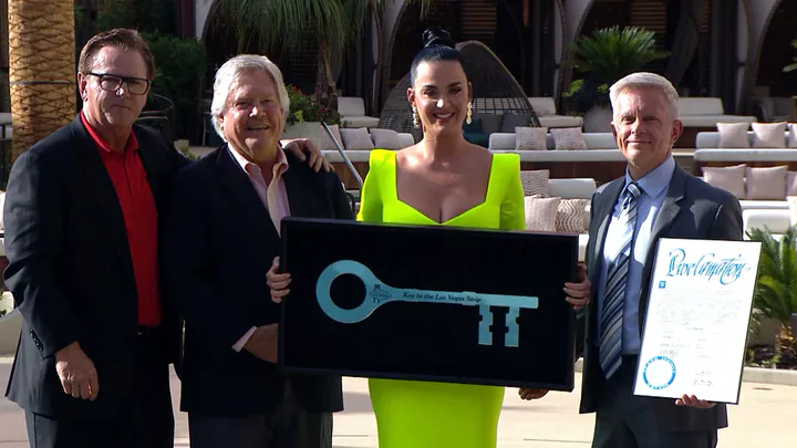 水果姐被授予拉斯维加斯大道钥匙 （2022）