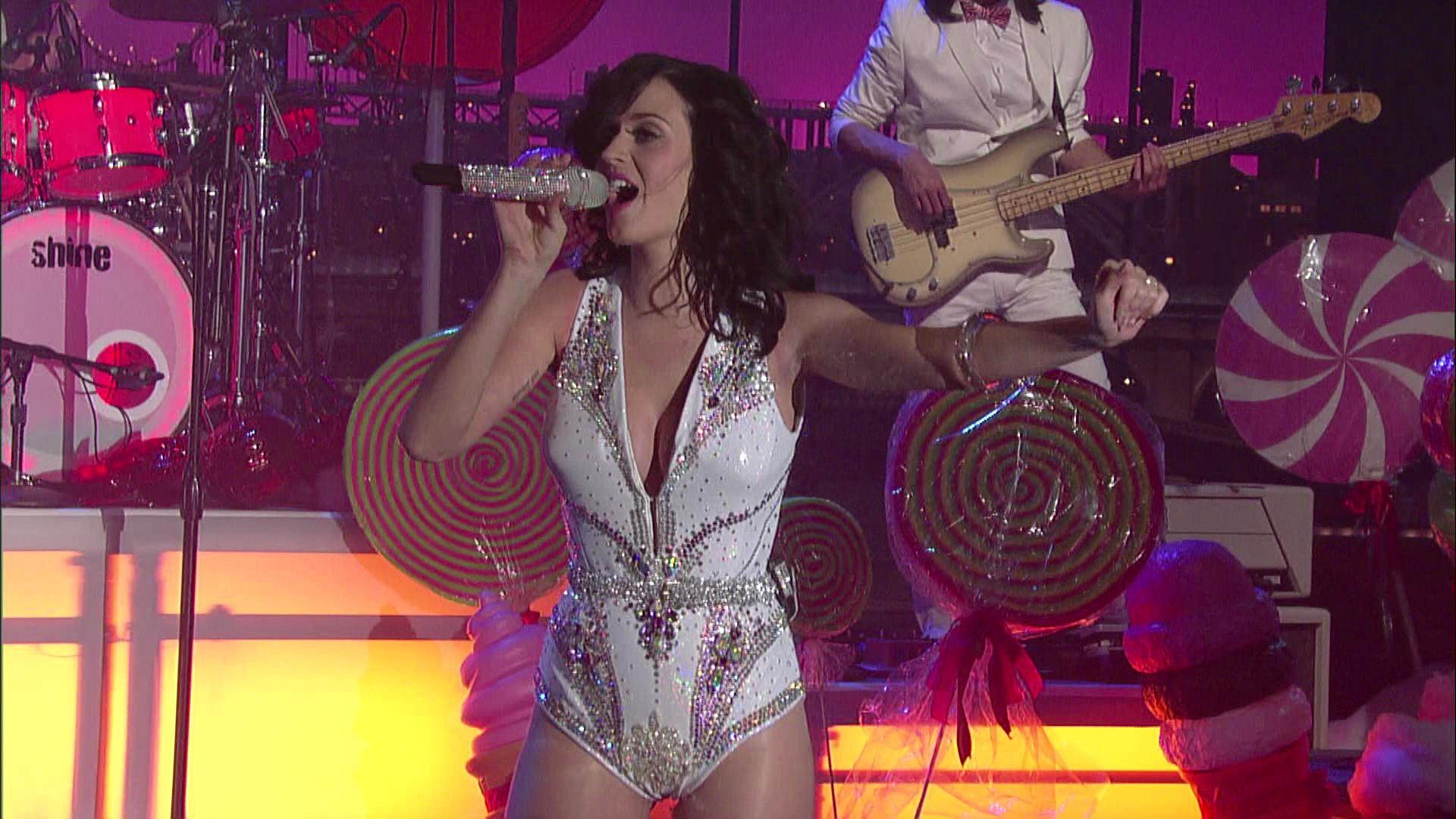California Gurls (Live on Letterman)