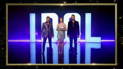 美国偶像三位评委在 “New Year's Rockin' Eve” 跨年晚会节目中送上新年祝福