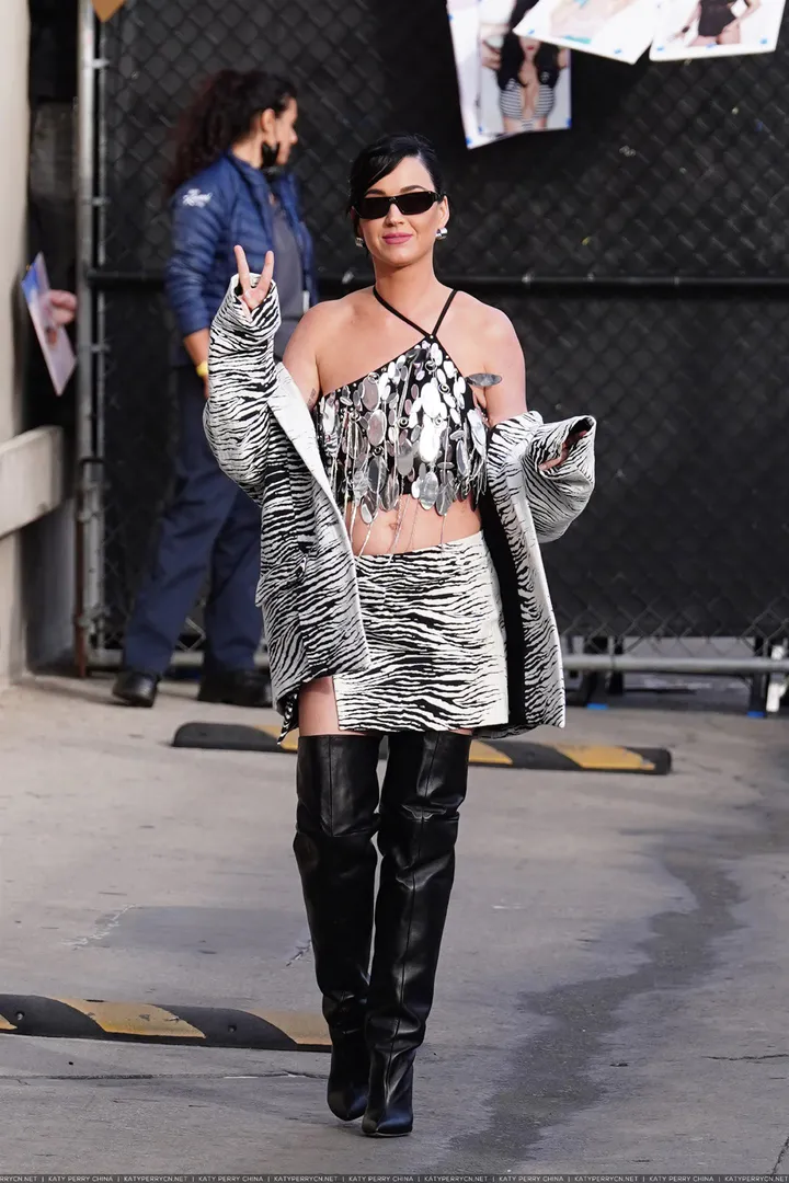 到达"Jimmy Kimmel Live"录制现场