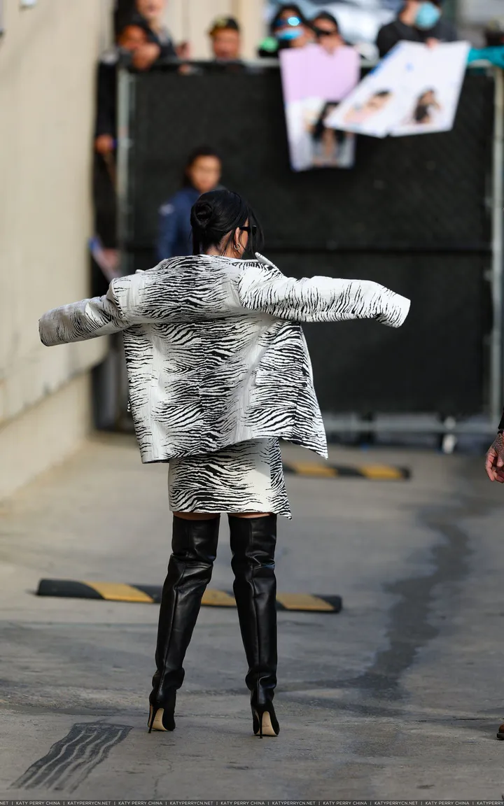 到达"Jimmy Kimmel Live"录制现场