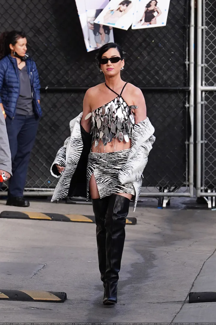 到达"Jimmy Kimmel Live"录制现场