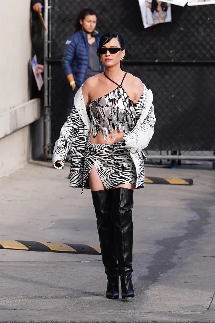 到达"Jimmy Kimmel Live"录制现场