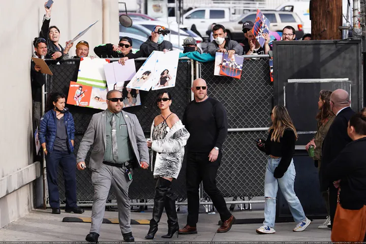 到达"Jimmy Kimmel Live"录制现场