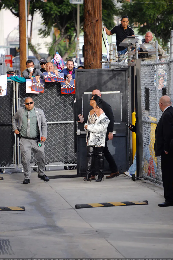 到达"Jimmy Kimmel Live"录制现场