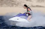 ​Katy Perry和Travis McCoy在墨西哥海滩度过圣诞