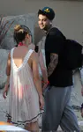 ​Katy Perry和Travis McCoy在墨西哥海滩度过圣诞