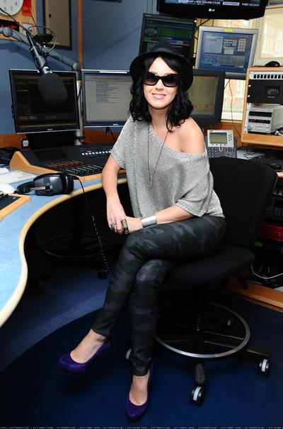 访问伦敦 95.8 Capital FM 演播室