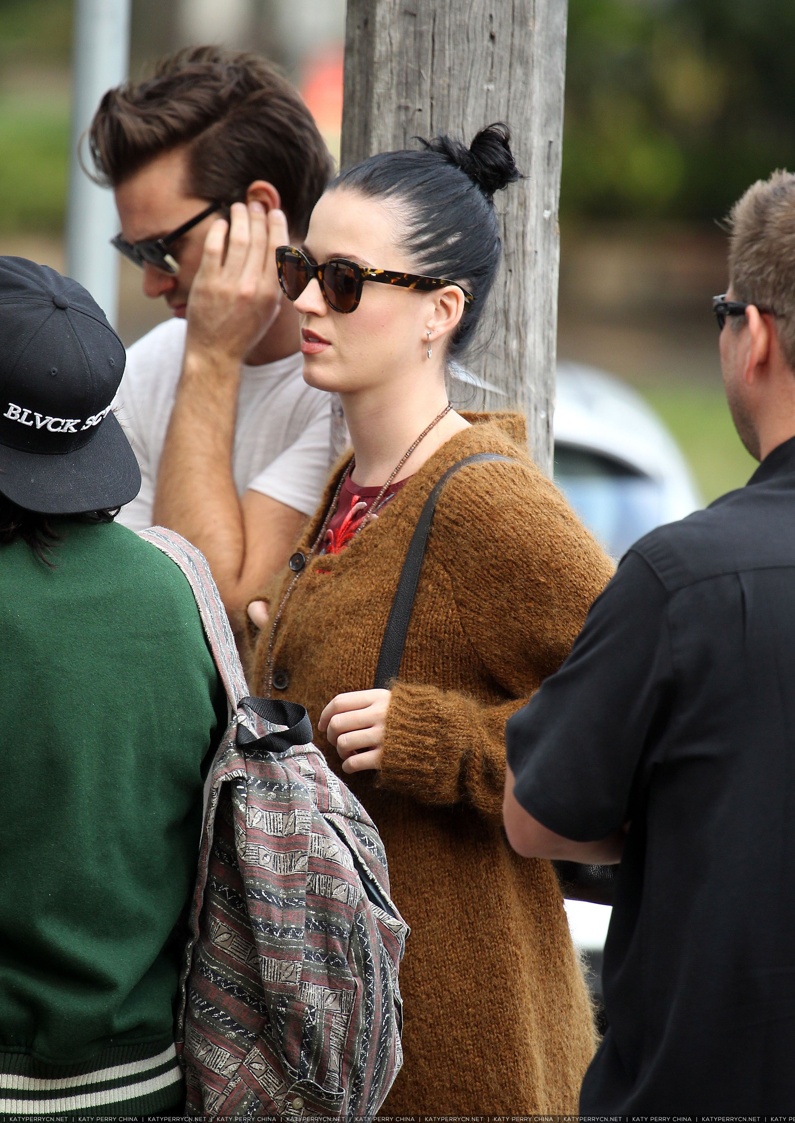 凯蒂佩芮在澳大利亚悉尼苏里山皇冠街购物