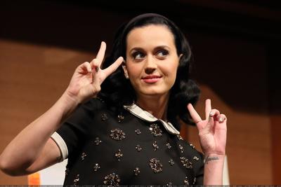 专辑《Prism》日本东京媒体见面发布会