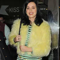 Katy Perry现身KISS FM电台