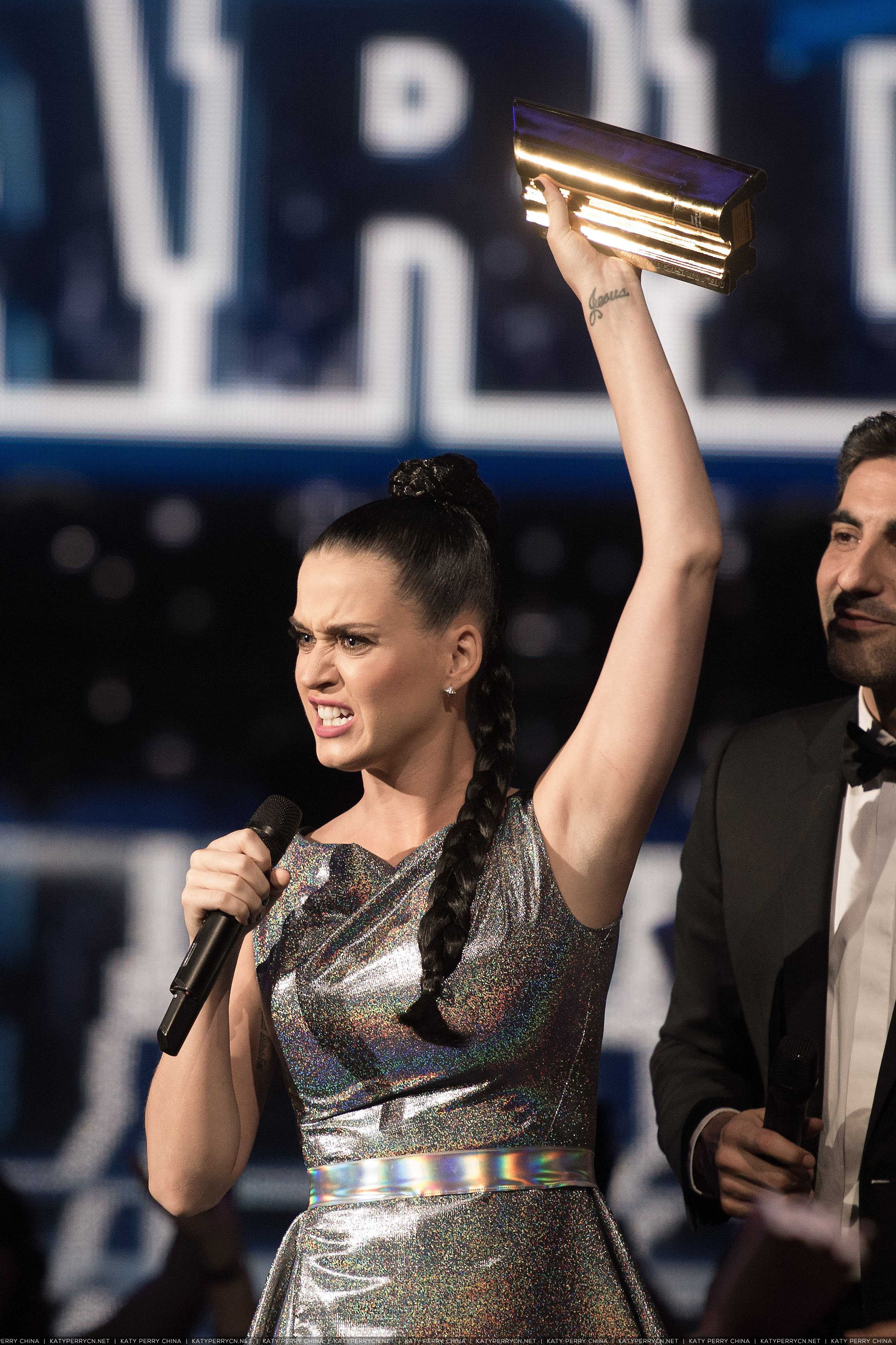 第15届 法国 NRJ 音乐奖 - 领奖