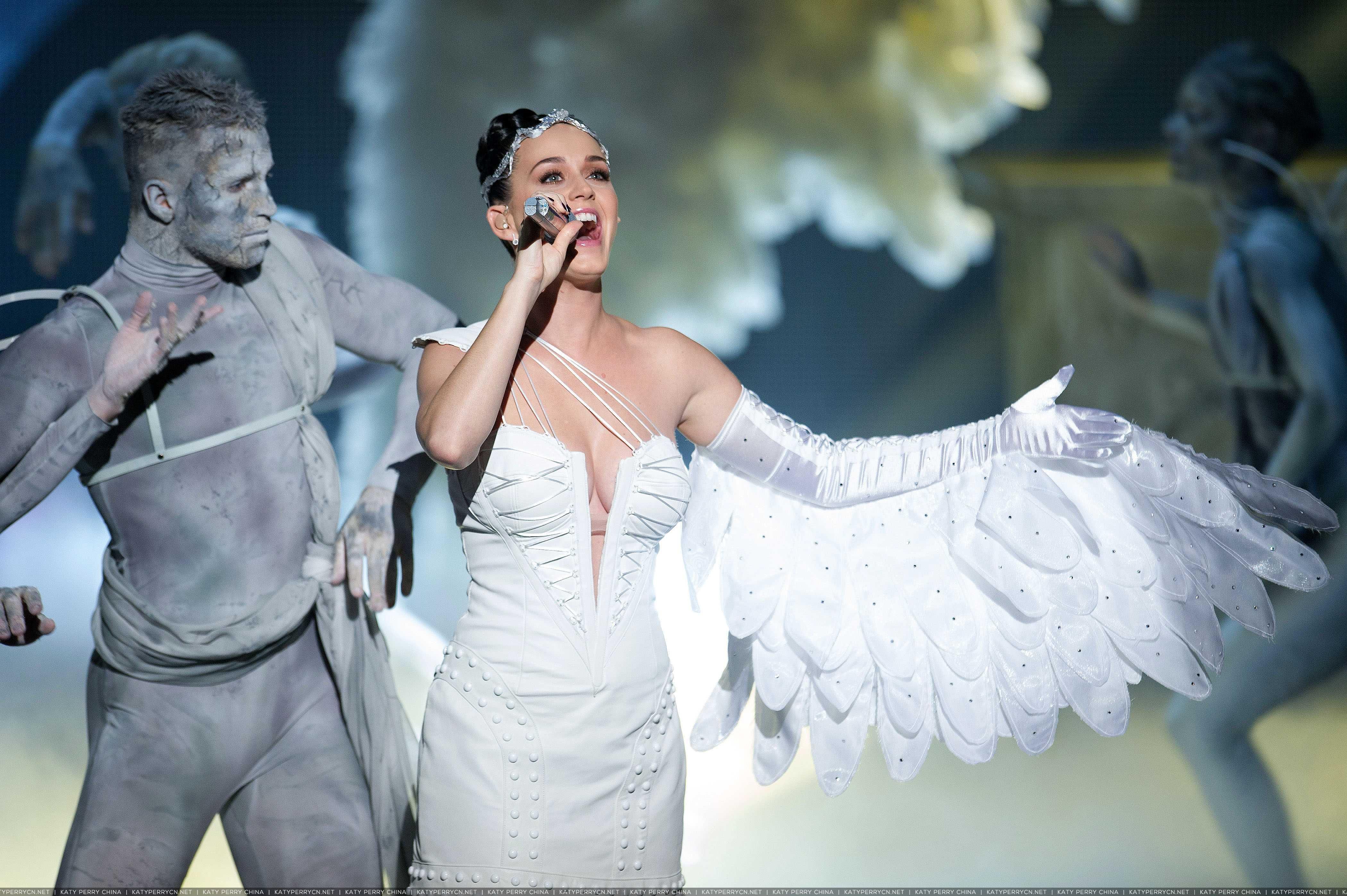 第15届 法国 NRJ 音乐奖 - 演出