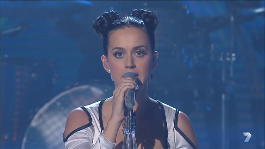 Unconditionally (X Factor Australia 现场版)