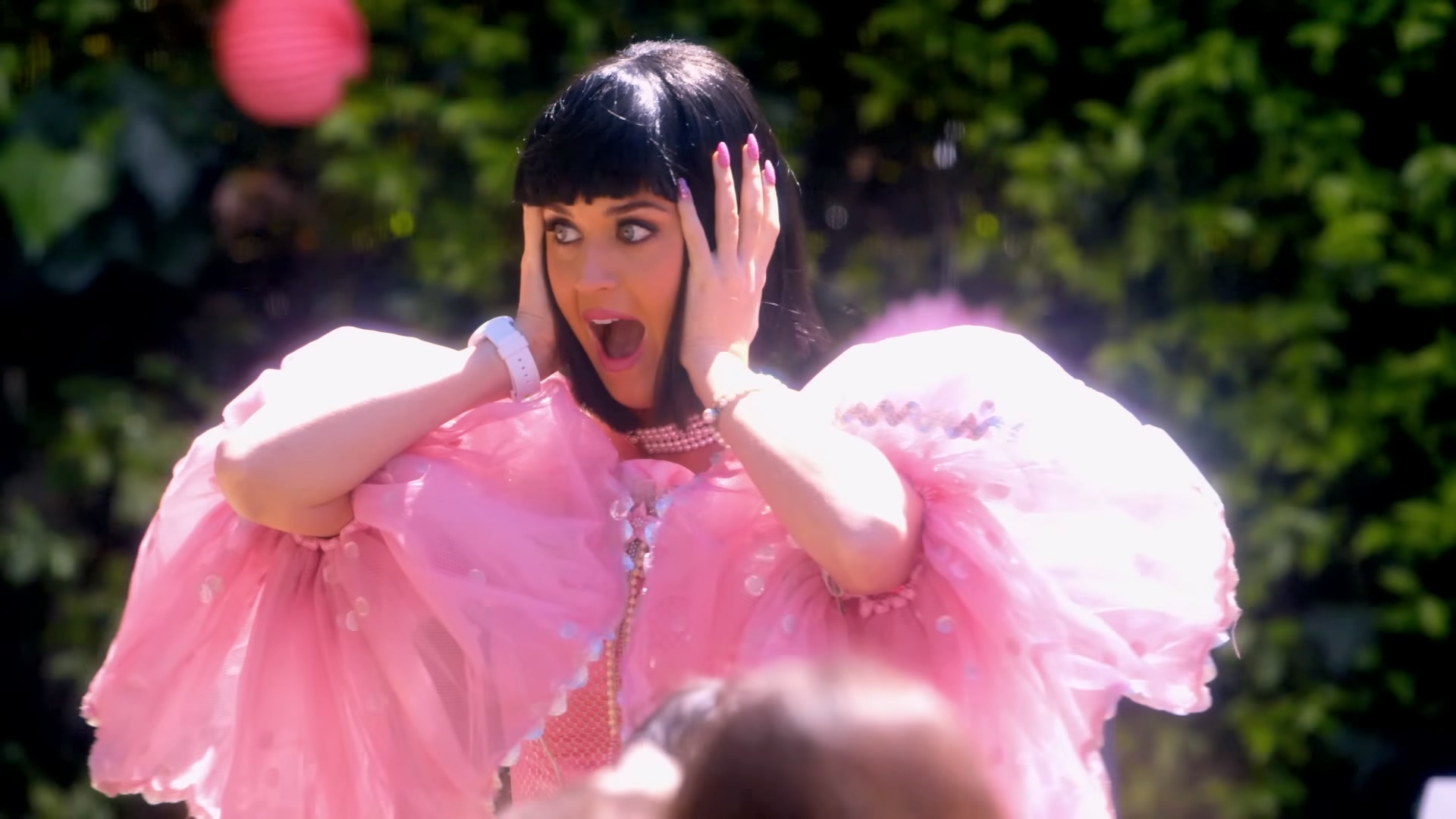 Birthday - 音乐录影带