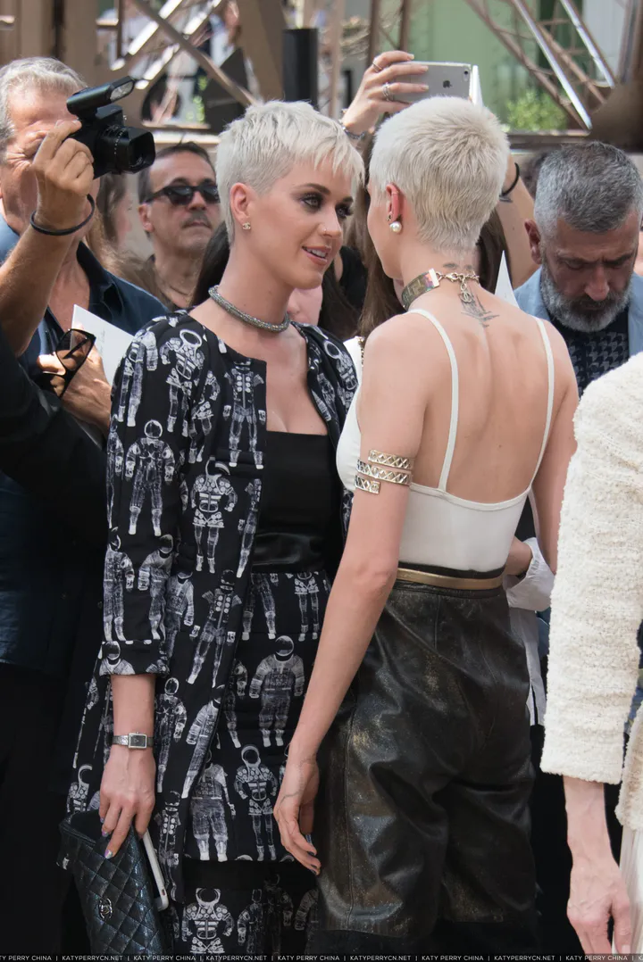 Chanel Haute Couture Fall/Winter 2017-2018 Show - Paris Fashion Week