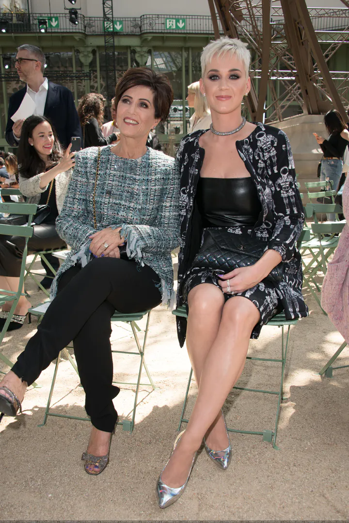 Chanel Haute Couture Fall/Winter 2017-2018 Show - Paris Fashion Week