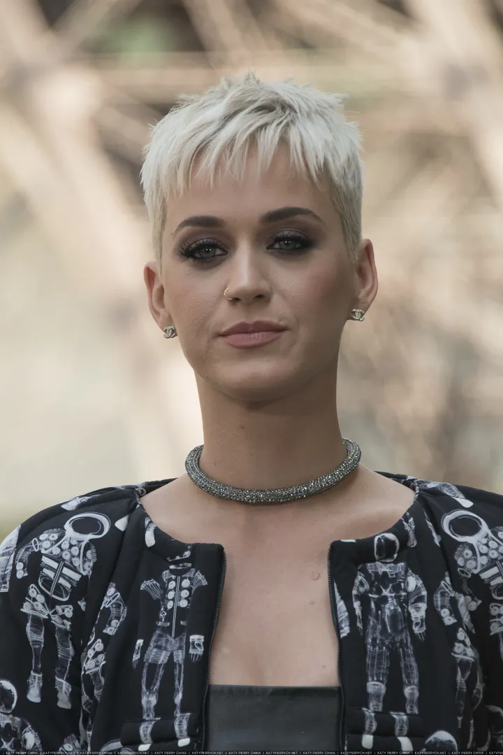 Chanel Haute Couture Fall/Winter 2017-2018 Show - Paris Fashion Week