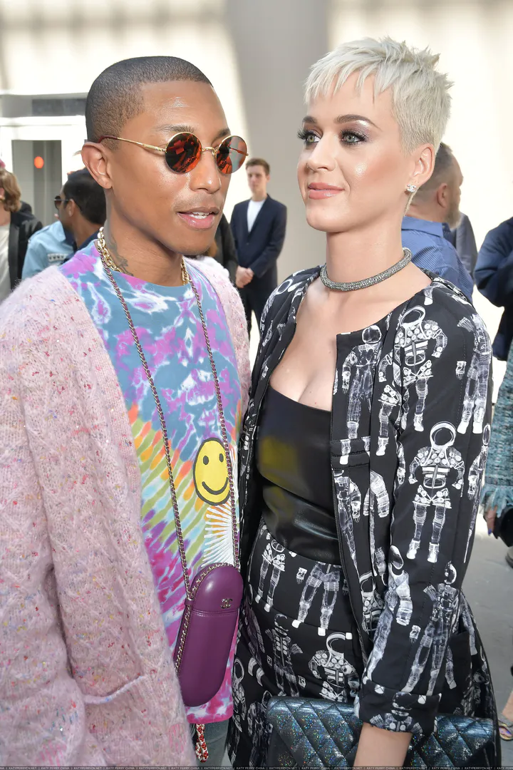 Chanel Haute Couture Fall/Winter 2017-2018 Show - Paris Fashion Week